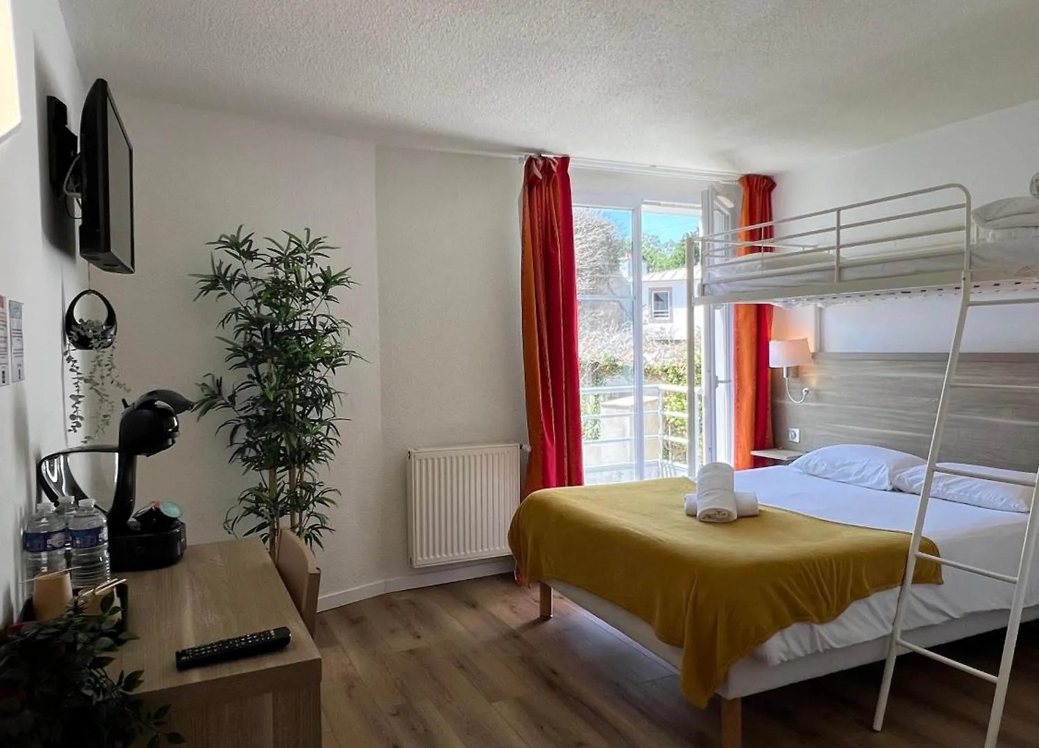 Couett'Hotel Brest Port De Plaisance, Les Pieds Dans L'Eau 酒店